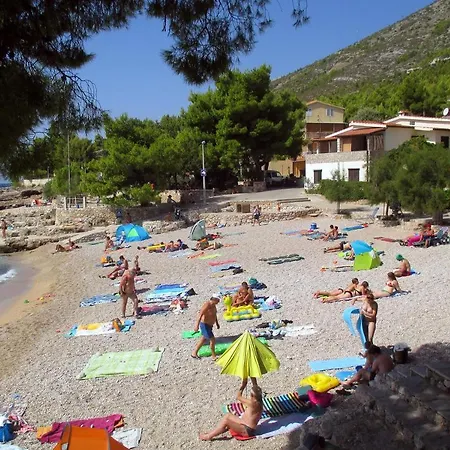 Ivan Dolac 8782d * Jelsa (Hvar)